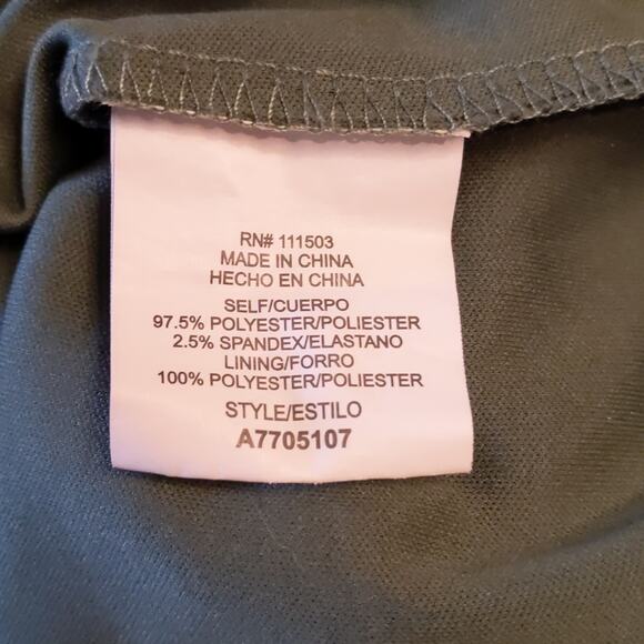 As U Wish Sleeveless Keyhole Floral Mini Dress Size Small - Picture 9 of 10